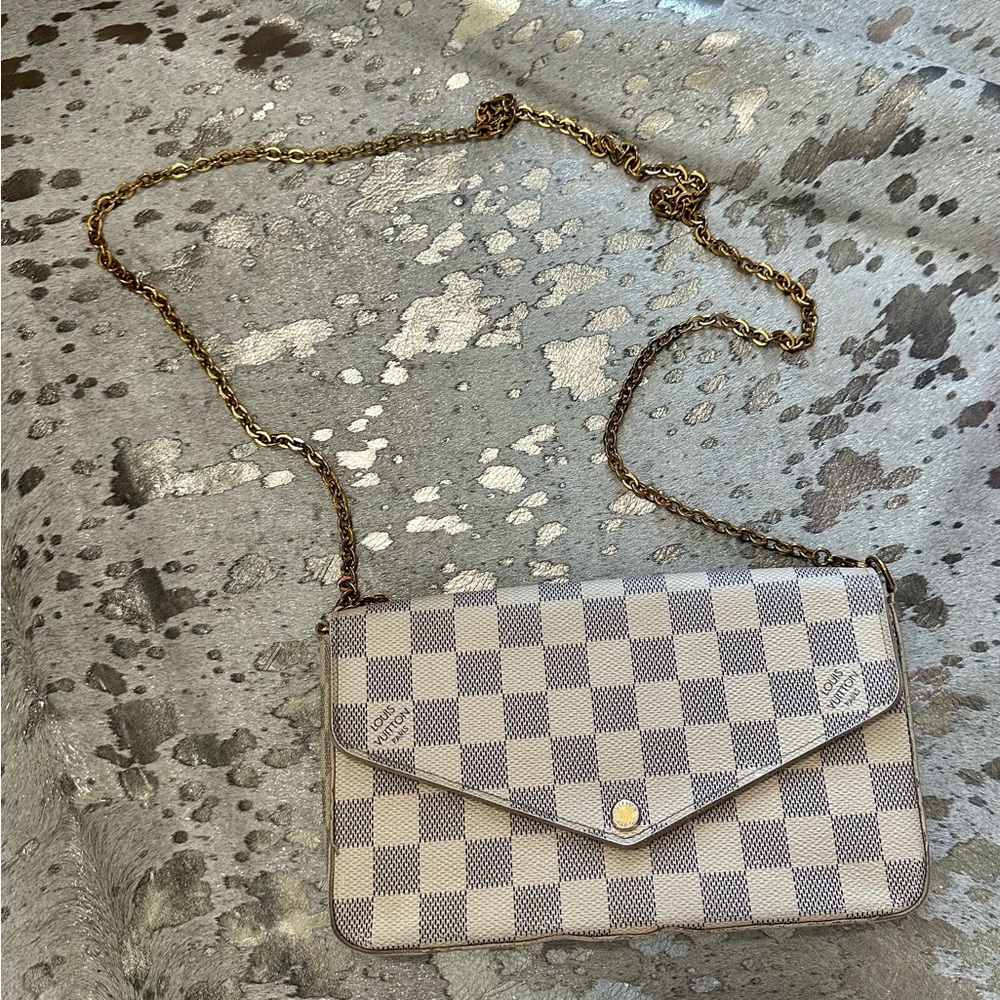 Authentic Louis Vuitton crossbody